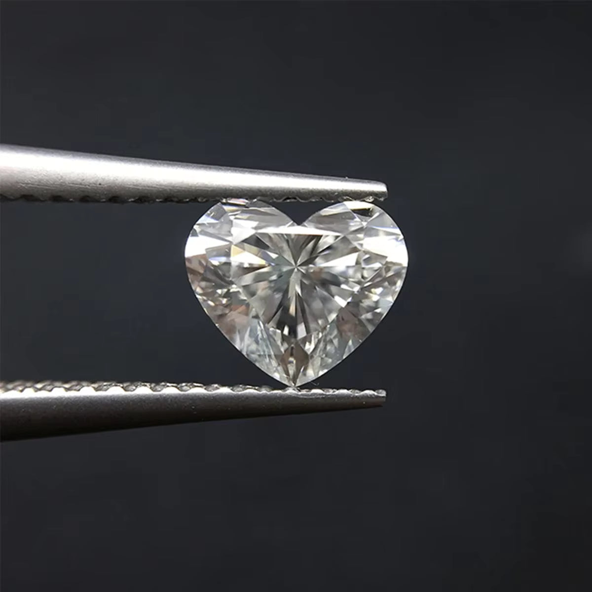 Luxury Mom 14K Gold Heart Necklace Moissanite Diamond 1Ct Pendant
