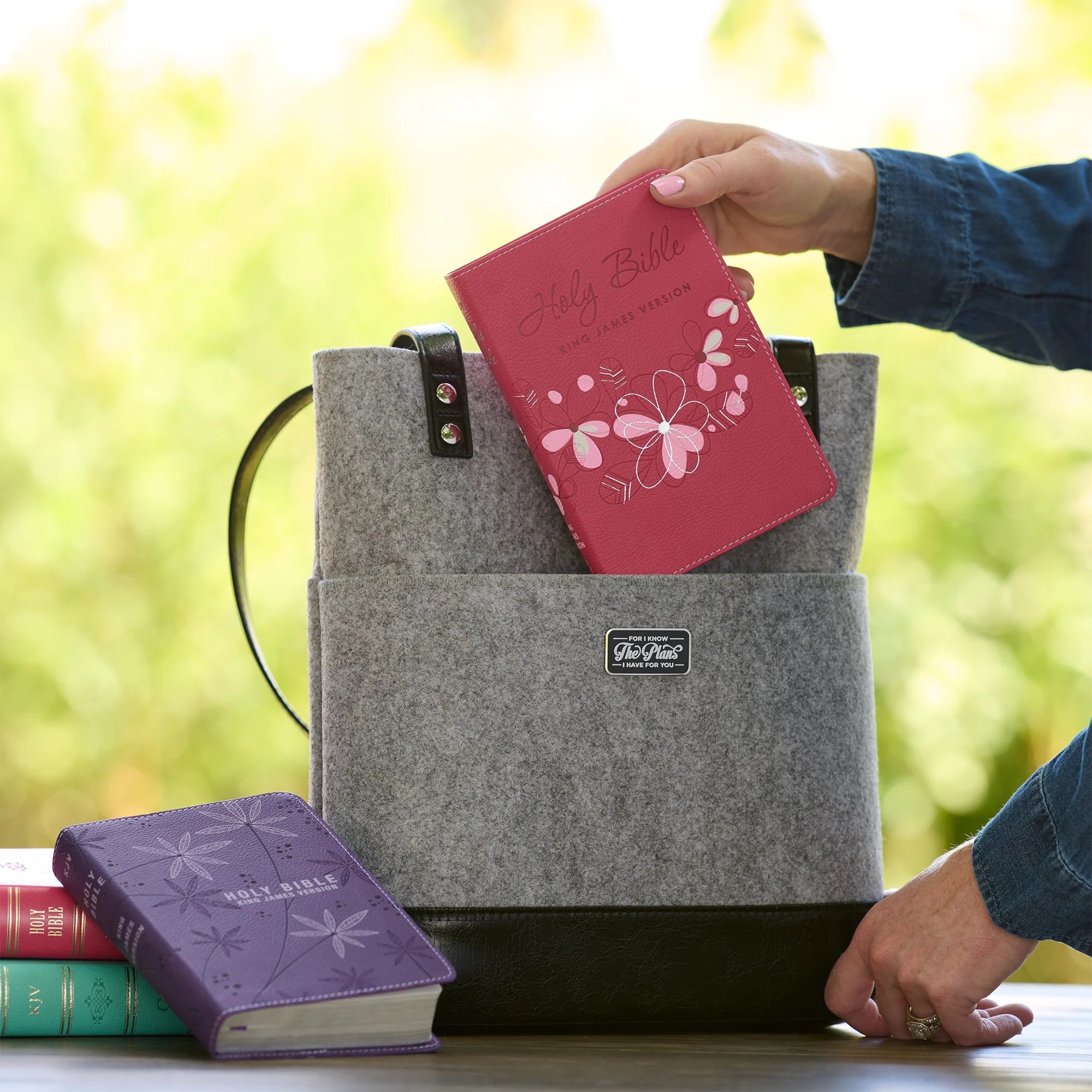 KJV Holy Bible, Compact Large Print Faux Leather Red Letter Edition - Purple